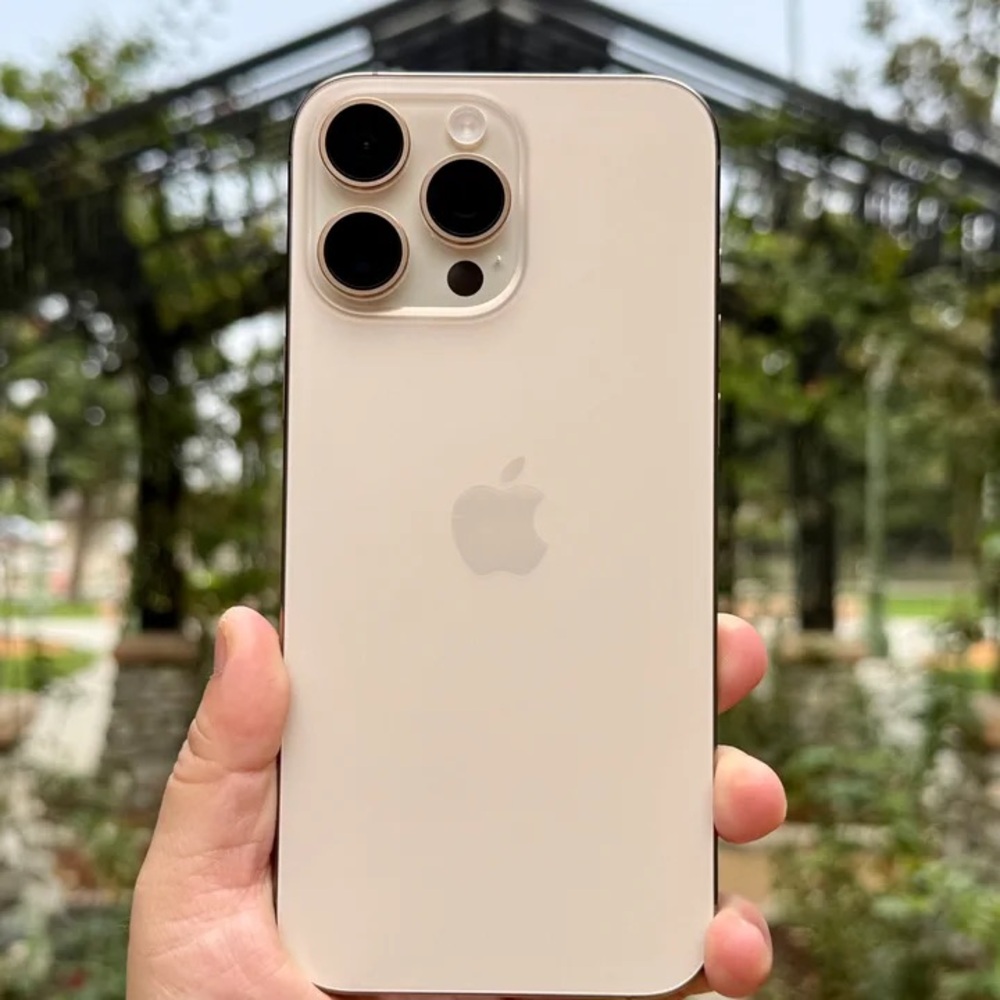 Apple Smartphone with Triple Lens -Pro max